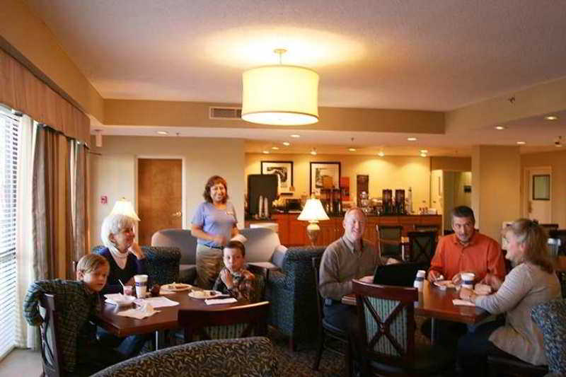 Hampton Inn Hotel Atlanta-Southlake Morrow Restaurant photo